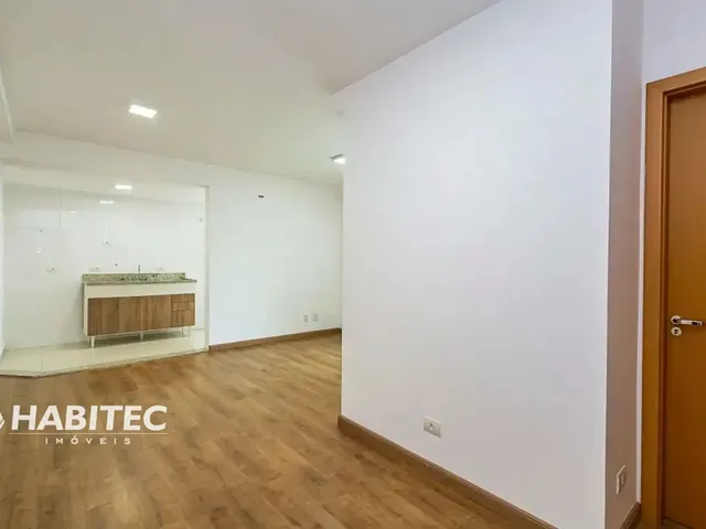 Apartamento 2 quartos e 1 banheiro, para alugar, no bairro Ecoville em Curitiba