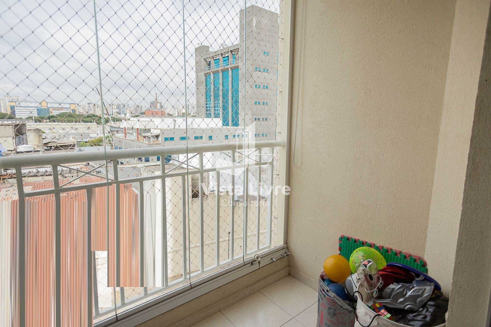 Apartamento à venda com 2 quartos, 61m² - Foto 2