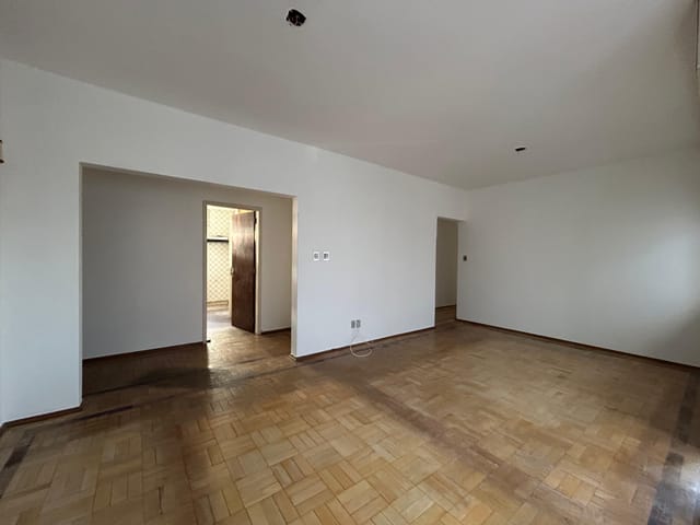 Apartamento 3 quartos e 2 banheiros, à venda, no bairro Centro em Pelotas