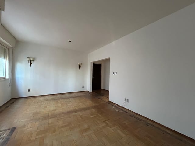 Apartamento 3 quartos e 2 banheiros, à venda, no bairro Centro em Pelotas