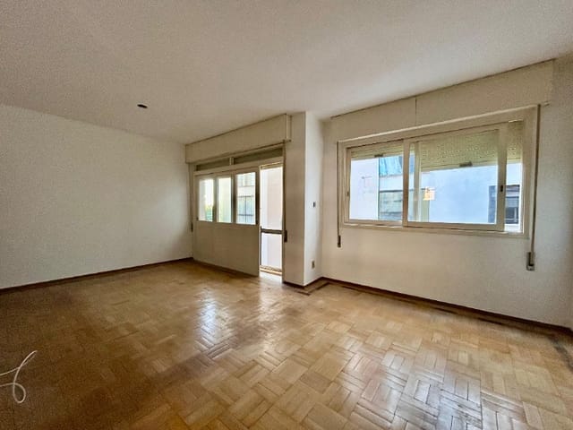 Apartamento 3 quartos e 2 banheiros, à venda, no bairro Centro em Pelotas