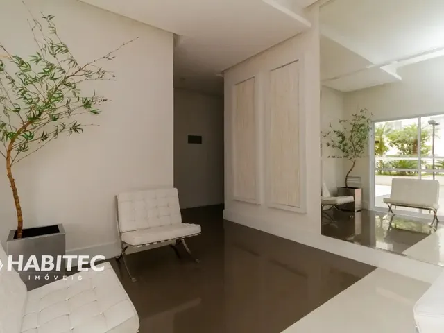 Apartamento 3 quartos e 2 banheiros, para alugar, no bairro Cristo Rei em Curitiba