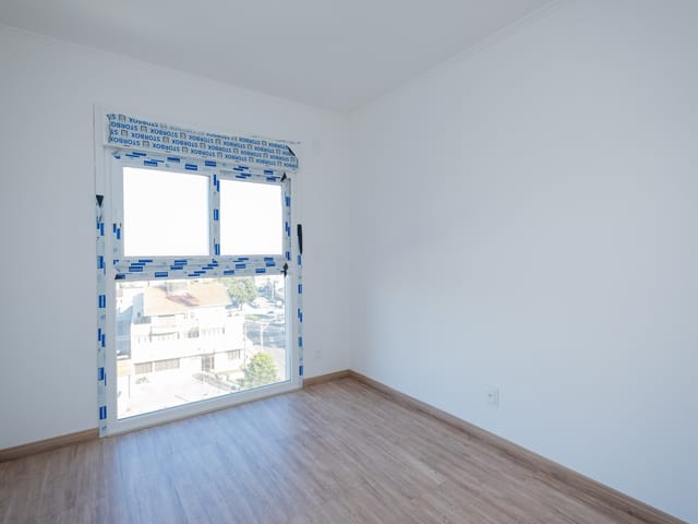 Apartamento 3 quartos e 2 banheiros, à venda ou para alugar, no bairro Três Vendas em Pelotas