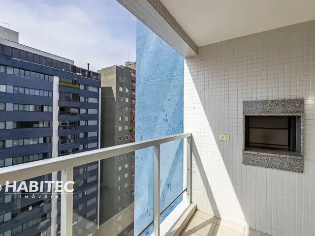 Apartamento 2 quartos e 2 banheiros, para alugar, no bairro Centro em Curitiba