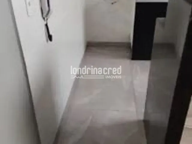 Apartamento 2 quartos e 1 banheiro, à venda, no bairro Conjunto Habitacional José Garcia Molina em Londrina
