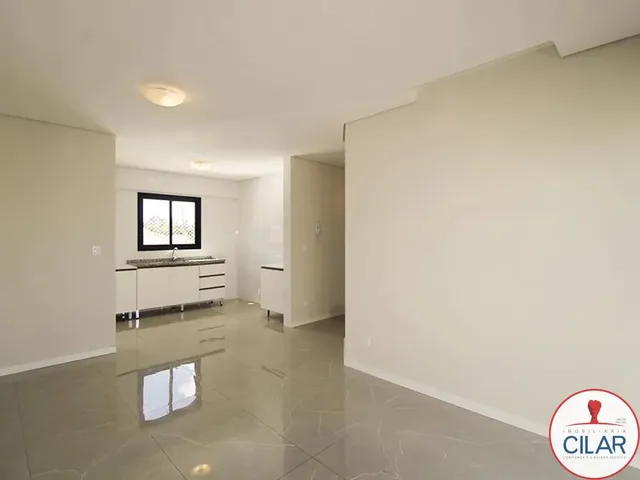 Apartamento 2 quartos e 1 banheiro, para alugar, no bairro Juvevê em Curitiba