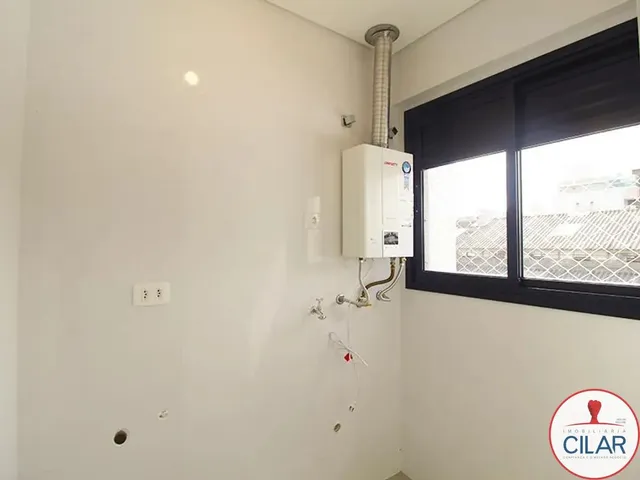 Apartamento 2 quartos e 1 banheiro, para alugar, no bairro Juvevê em Curitiba