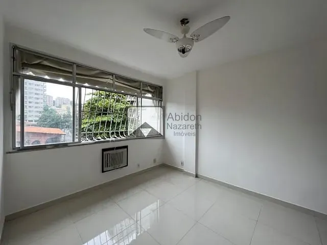 Apartamento com 130m² 3 quartos e 1 banheiro, à venda, no bairro Icaraí em Niterói