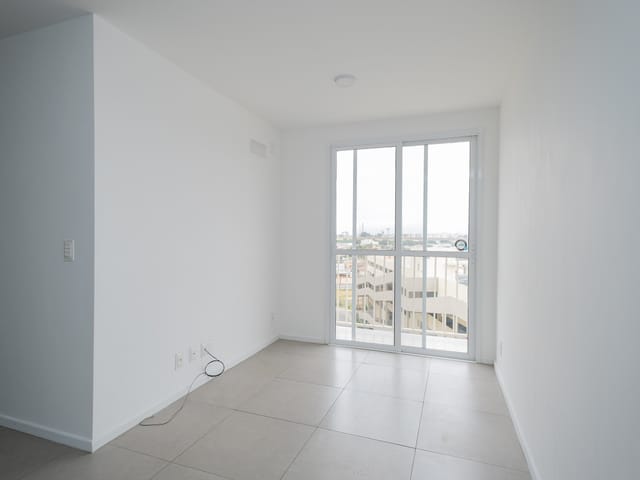 Apartamento com 94m² 2 quartos e 1 banheiro, para alugar, no bairro Centro em Pelotas