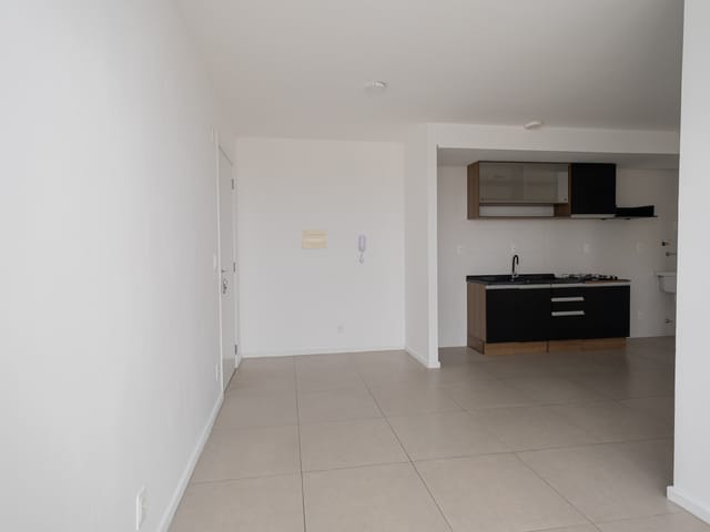 Apartamento com 94m² 2 quartos e 1 banheiro, para alugar, no bairro Centro em Pelotas