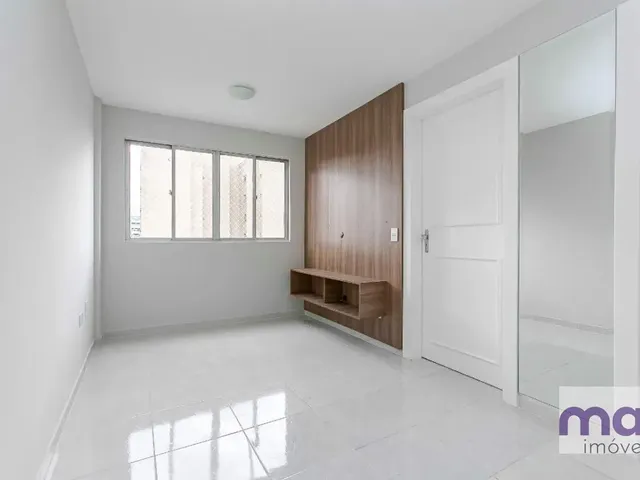 Apartamento com 40m² 1 quarto e 1 banheiro, para alugar, no bairro Centro em Curitiba