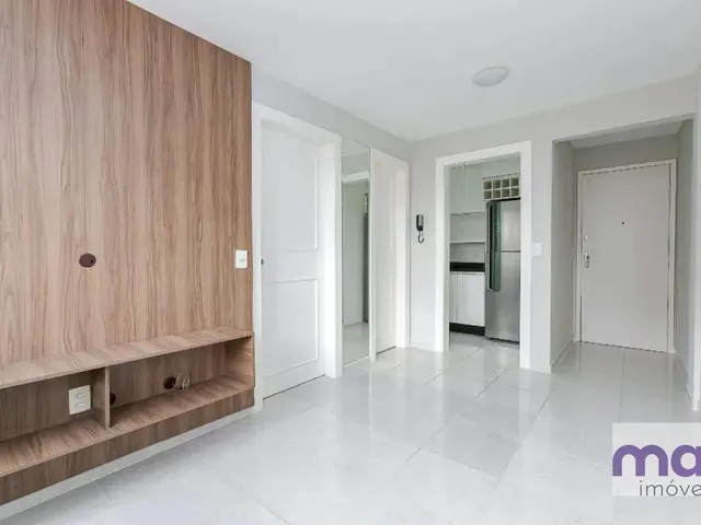 Apartamento com 40m² 1 quarto e 1 banheiro, para alugar, no bairro Centro em Curitiba