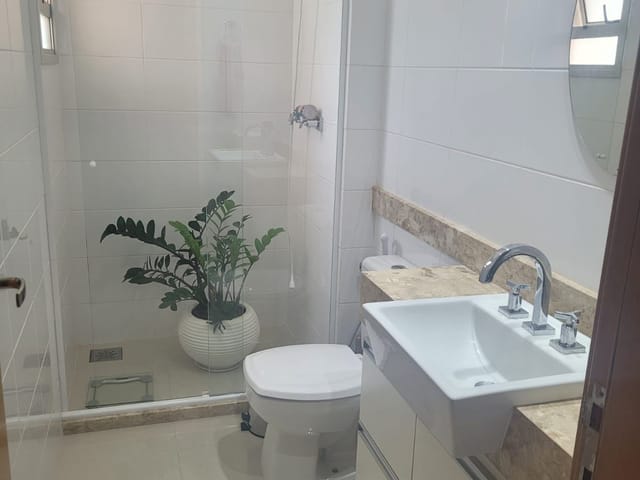 Apartamento com 162m² 3 quartos e 2 banheiros, à venda, no bairro Gleba Palhano em Londrina