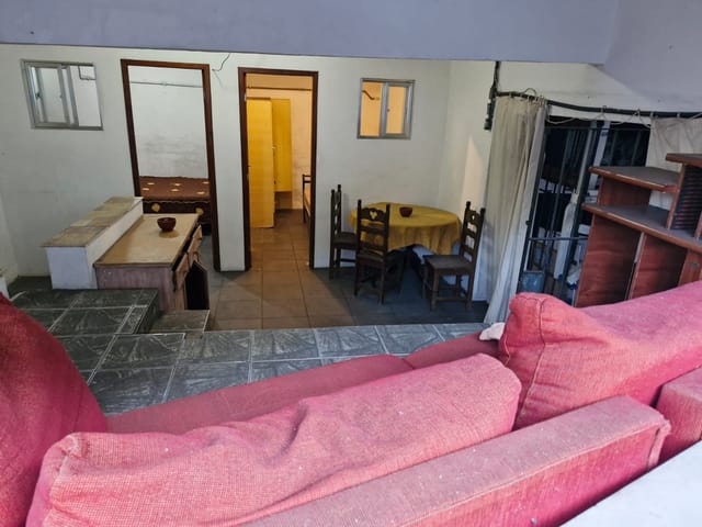 Apartamento 2 quartos e 1 banheiro, para alugar, no bairro Quissama em Petrópolis