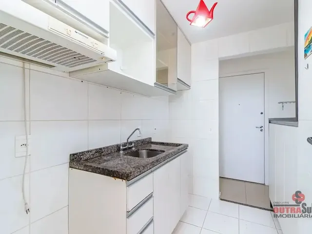 Apartamento 3 quartos e 2 banheiros, para alugar, no bairro XAXIM em Curitiba