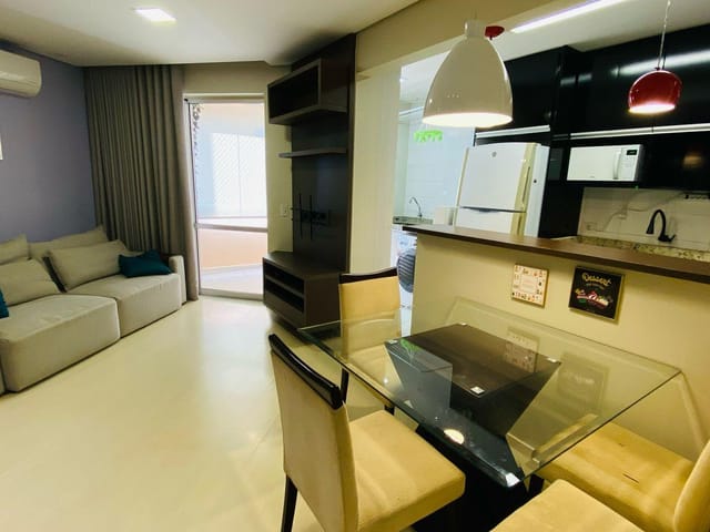 Apartamento com 105m² 3 quartos e 2 banheiros, para alugar, no bairro Gleba Fazenda Palhano em Londrina