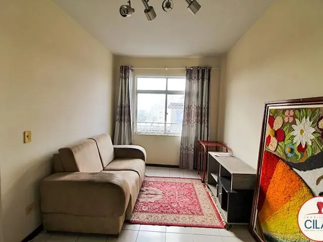 Apartamento 1 quarto e 1 banheiro, para alugar, no bairro Centro em Curitiba