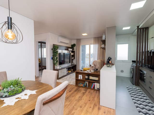 Apartamento 2 quartos e 2 banheiros, à venda, no bairro Três Vendas em Pelotas