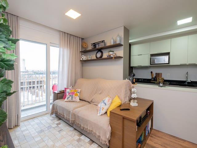 Apartamento 2 quartos e 2 banheiros, à venda, no bairro Três Vendas em Pelotas