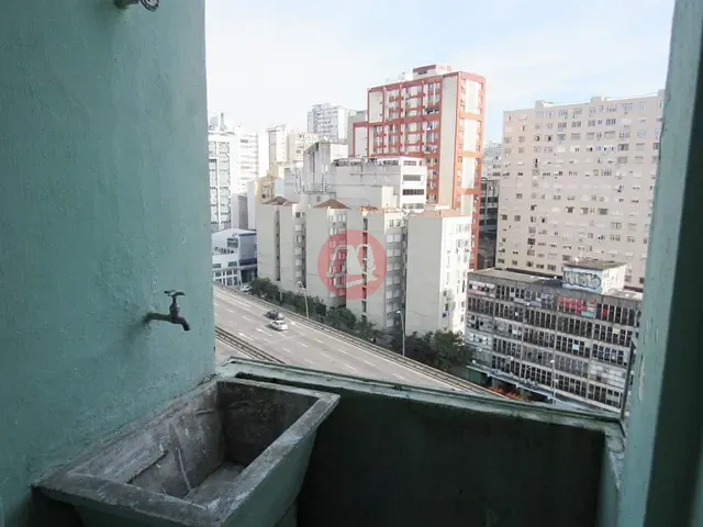 Apartamento 2 quartos e 1 banheiro, para alugar, no bairro Floresta em Porto Alegre