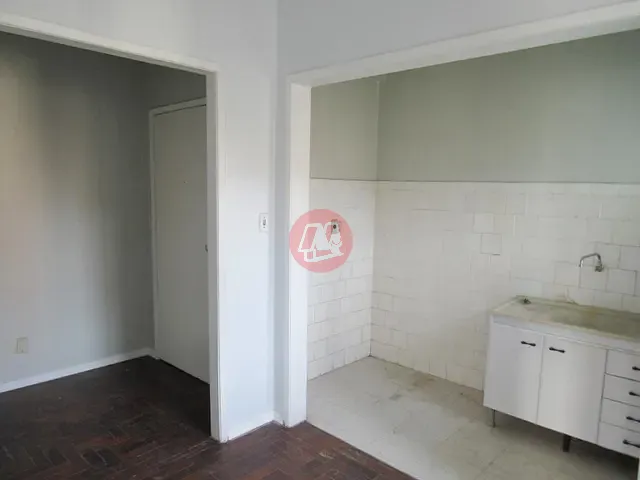 Apartamento 2 quartos e 1 banheiro, para alugar, no bairro Floresta em Porto Alegre