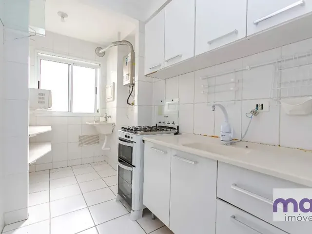 Apartamento 2 quartos e 2 banheiros, para alugar, no bairro Tingui em Curitiba