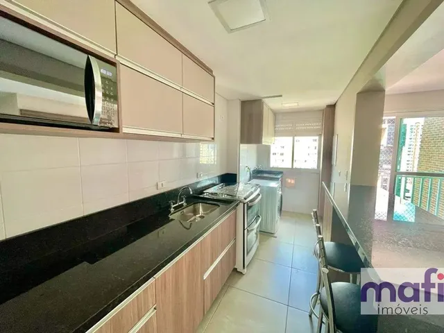 Apartamento com 85m² 2 quartos e 3 banheiros, para alugar, no bairro Centro em Curitiba