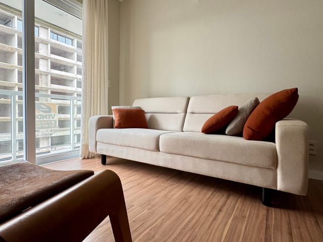 Foto do Apartamento - Apartamento mobiliado à venda no Viver Quartier, Três Vendas - 57 m², 2 quartos, sacada com churrasqueira e vaga. | UP Imóveis