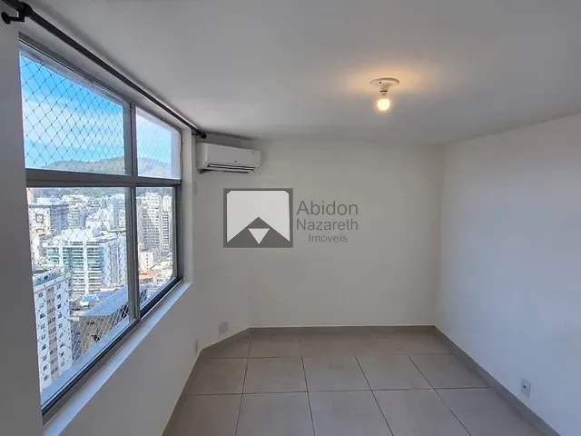 Apartamento com 65m² 1 quarto e 1 banheiro, para alugar, no bairro Icaraí em Niterói