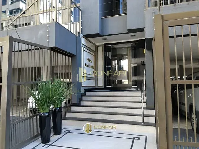 Apartamento com 132m² 3 quartos e 2 banheiros, à venda, no bairro Meia Praia em Itapema