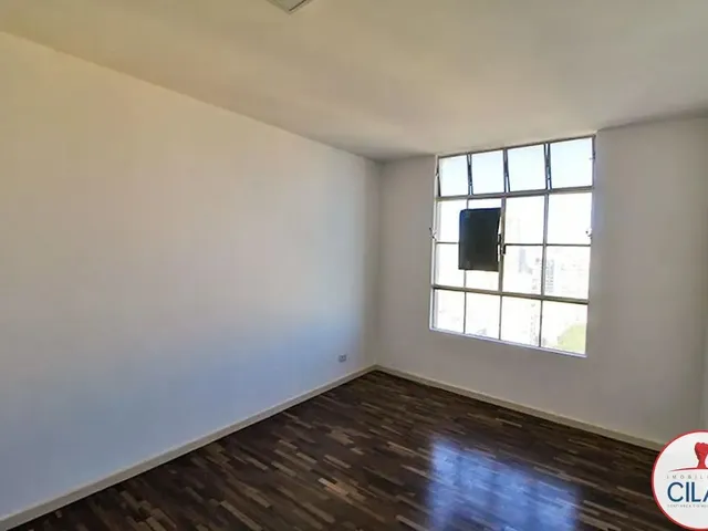 Apartamento 1 quarto e 1 banheiro, para alugar, no bairro Centro em Curitiba