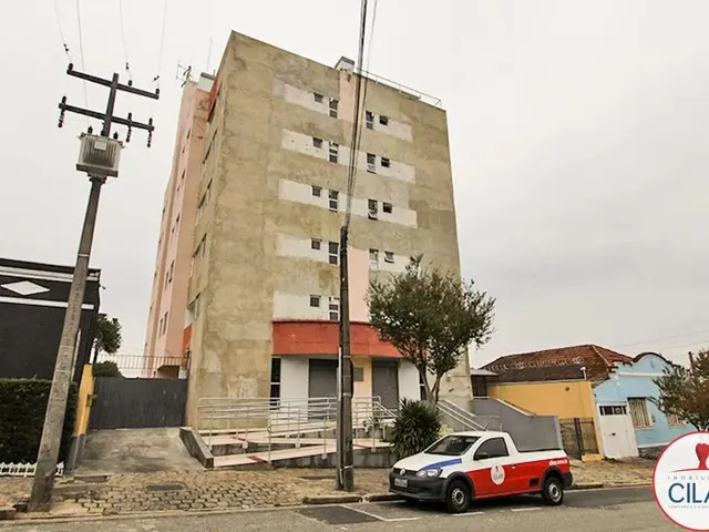 Apartamento 1 quarto e 1 banheiro, para alugar, no bairro Centro em Curitiba