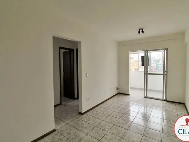 Apartamento 1 quarto e 1 banheiro, para alugar, no bairro Centro em Curitiba
