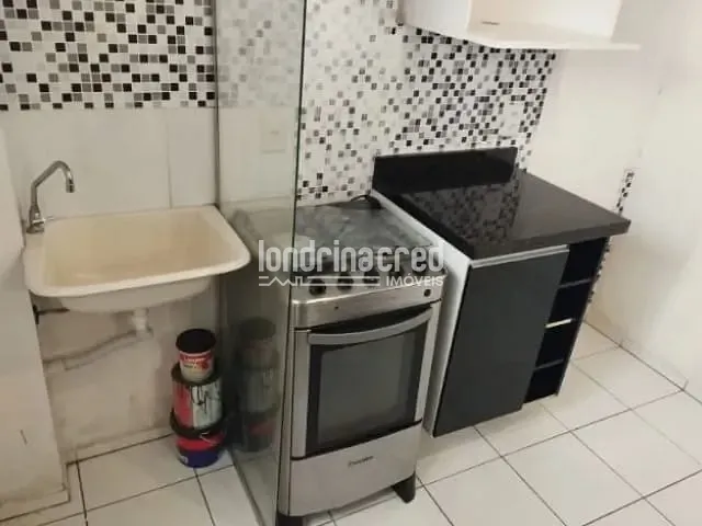 Apartamento 2 quartos e 1 banheiro, à venda, no bairro Olímpico em Londrina