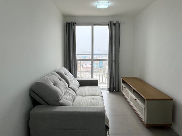 Apartamento com 62m² 2 quartos e 1 banheiro, para alugar, no bairro Centro em Pelotas