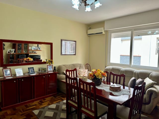 Apartamento 2 quartos e 2 banheiros, à venda, no bairro Centro em Pelotas