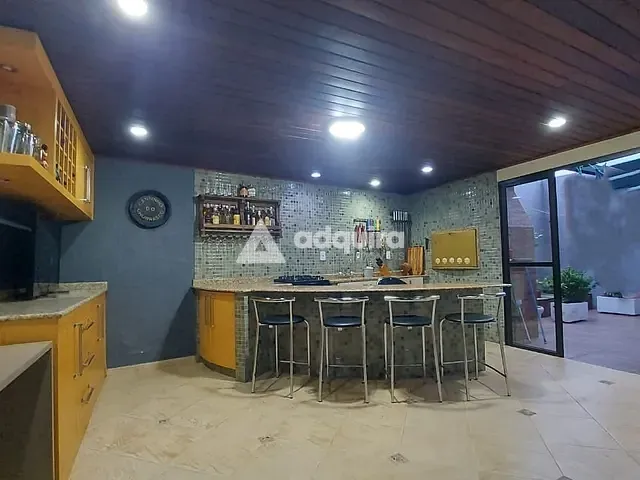 Apartamento com 147m² 3 quartos e 4 banheiros, à venda, no bairro Centro em Ponta Grossa