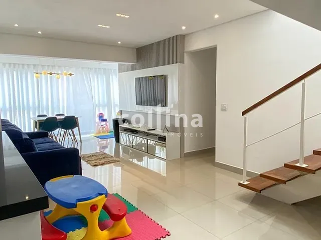 Apartamento com 202m² 3 quartos e 3 banheiros, à venda, no bairro Chácara Pavoeiro em Cotia