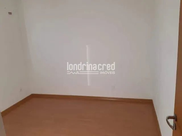 Apartamento 2 quartos e 1 banheiro, à venda, no bairro Cidade Industrial 2 em Londrina