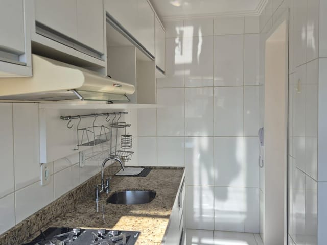 Foto do Apartamento - Apartamento semimobiliado para locação no Centro, próximo ao Colégio Sepam, Ponta Grossa, PR | Adquira Imóveis