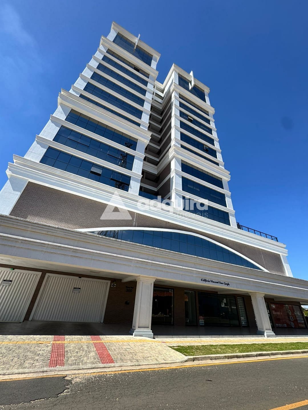 Apartamento, 3 quartos, 249 m² - Foto 1