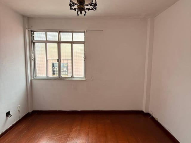Apartamento 2 quartos e 1 banheiro, para alugar, no bairro Alto da Serra em Petrópolis