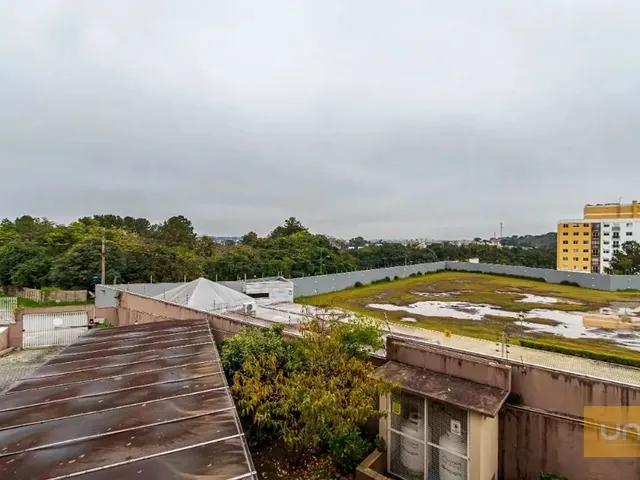 Apartamento 3 quartos e 1 banheiro, para alugar, no bairro Uberaba em Curitiba