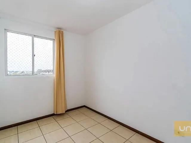 Apartamento 3 quartos e 1 banheiro, para alugar, no bairro Uberaba em Curitiba