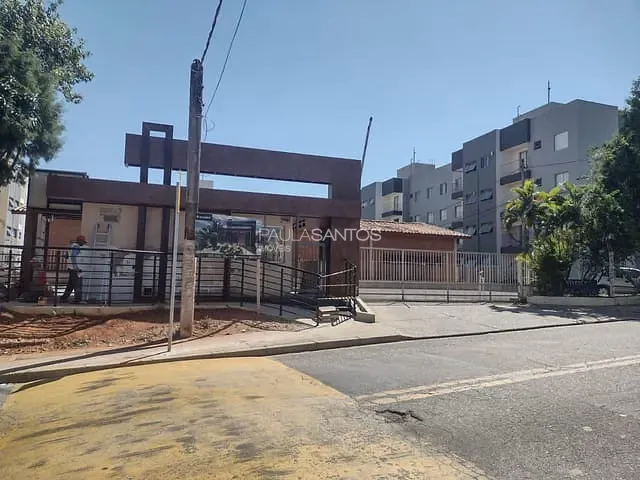 Apartamento com 52m² 2 quartos e 1 banheiro, à venda, no bairro Vila Haro em Sorocaba