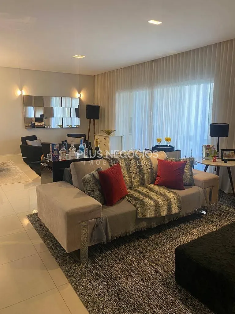 Apartamento, 4 quartos, 196 m² - Foto 1