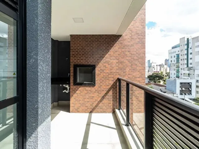 Apartamento 2 quartos e 2 banheiros, à venda, no bairro Mercês em Curitiba