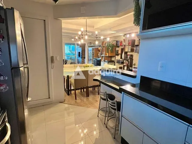 Apartamento com 186m² 3 quartos e 2 banheiros, à venda, no bairro Centro em Ponta Grossa