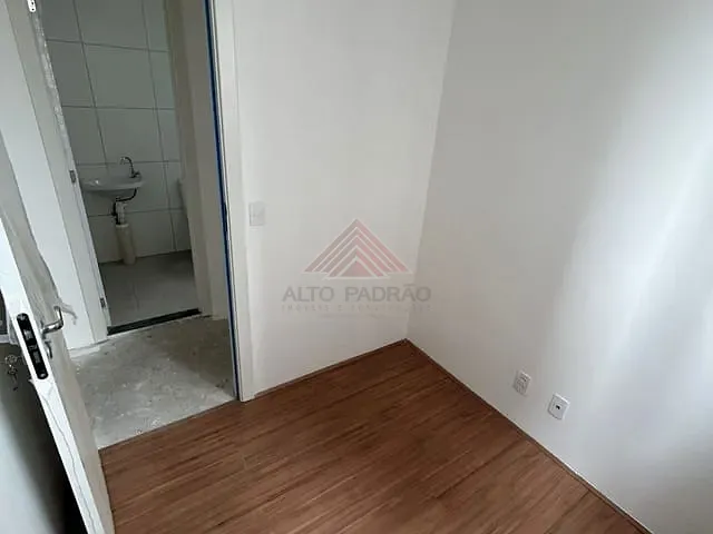Apartamento 2 quartos e 1 banheiro, à venda, no bairro Campestre em Santo André