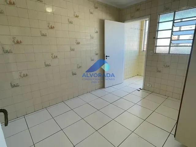 Apartamento com 10m² 2 quartos e 1 banheiro, para alugar, no bairro Jardim Topázio em São José Dos Campos